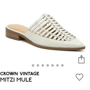 crown vintage dizzy mule